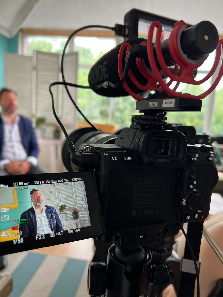 🎥 Creative Communications 🎥 Last week our team met up with <a href="/Marcusility/">Marcus Moufarrige</a> at <a href="/ilityprm/">ility</a> to shoot some video content in a studio in Shoreditch. We are really looking forward to sharing the results with the #PropTech world soon. #WatchThisSpace 

#NeedPR ?