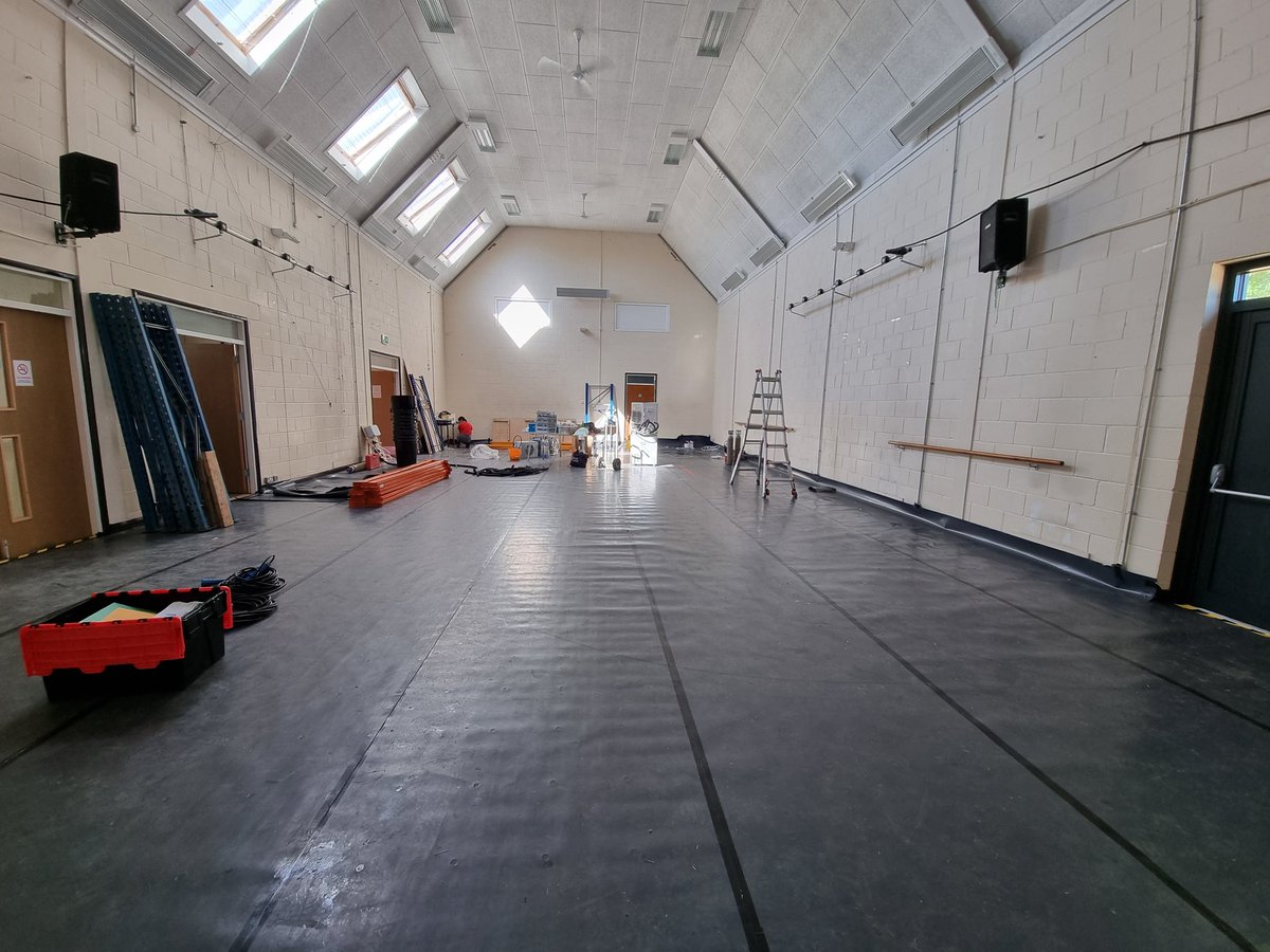 WillinghamBeer's tweet photo. And on a out day 8 of the festival we finish cleaning up the hall... https://t.co/Sdl07Athhg