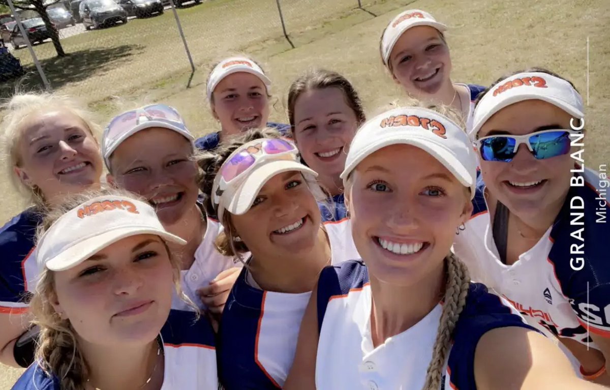 MIStormSleeman's tweet photo. 5 wins and 3 losses at the Firestix tournament for MI Storm 17u. Proud of their fight! @lex_cain1 @BinneyKamden @ZwagermanTaylor @HalleGRich12 @bobbio_14 @carlysleeman21 @SchaafKori @mallory_buikema @VandenbergAbby https://t.co/spF8rvKb2J