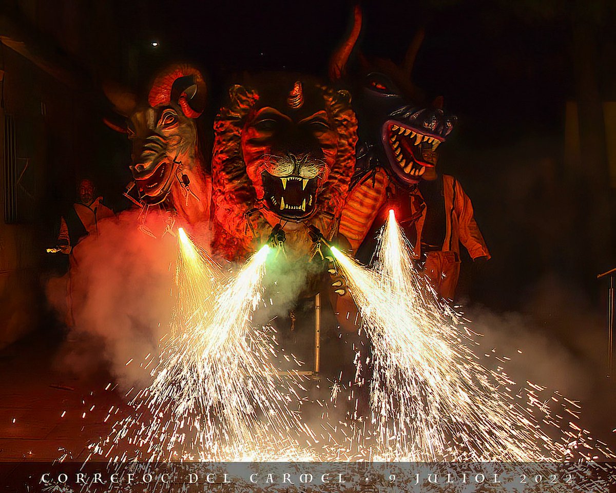 Aquest dissabte día 9 de juliol varem estrenar lo nostre bestia la Quimera un any veien com prenia forma