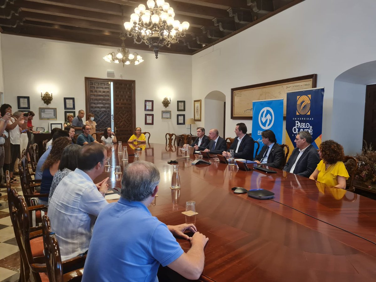 El rector pone en valor la firma del protocolo de colaboración <a href="/emasesa/">emasesa</a> y UPO que evidencia el compromiso mediambiental de ambas instituciones, pone de manifiesto el compromiso con la ciudadanía y los territorios y supone un importante ejercicio de transferencia de conocimiento💧