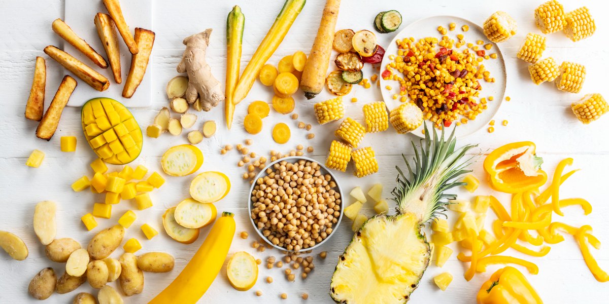 ☀Add some #sunshine to your plate! #Yellow and #orange #fruit &amp; #vegetables are packed with nutrients known to protect your nervous system and prevent heart diseases. They're also important in maintaining skin health &amp; boosting your immune system. #HealthyLiving #vitamins