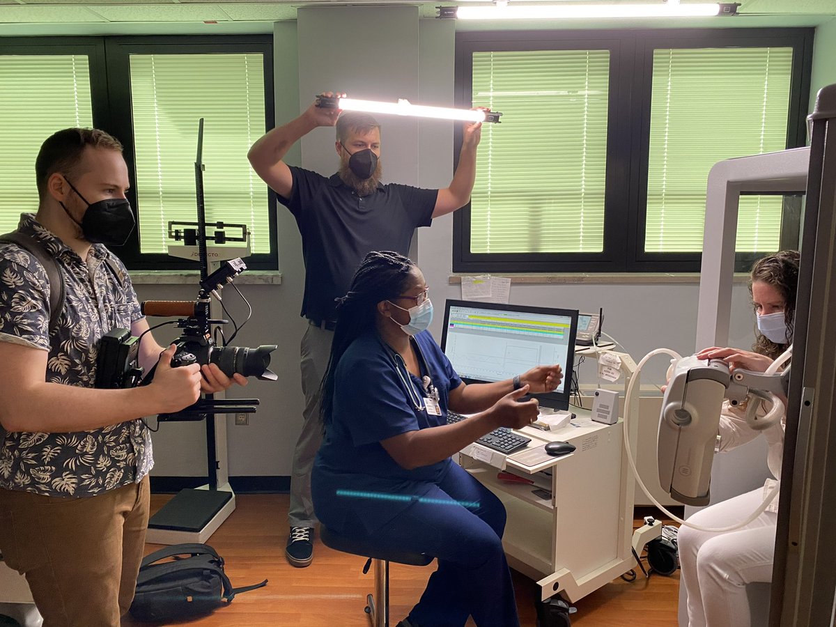 avintagenomad's tweet photo. Another great shoot day! Love working commercials #femalefilmmaker #commercialset https://t.co/mckXmMg8A2