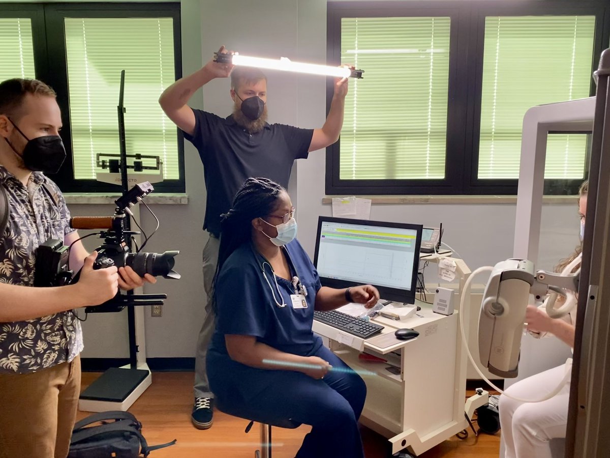 avintagenomad's tweet photo. Another great shoot day! Love working commercials #femalefilmmaker #commercialset https://t.co/mckXmMg8A2