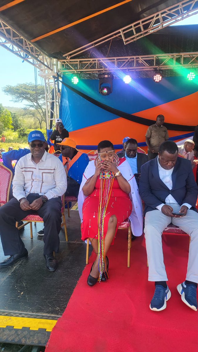 OpiyoWandayi's tweet photo. Landed in Aitong, Narok West Constituency, at the commencement of a comprehensive Azimio grassroots tour of Narok County.
#AzimioInNarok #Inawezekana https://t.co/DH8wVBjUMX