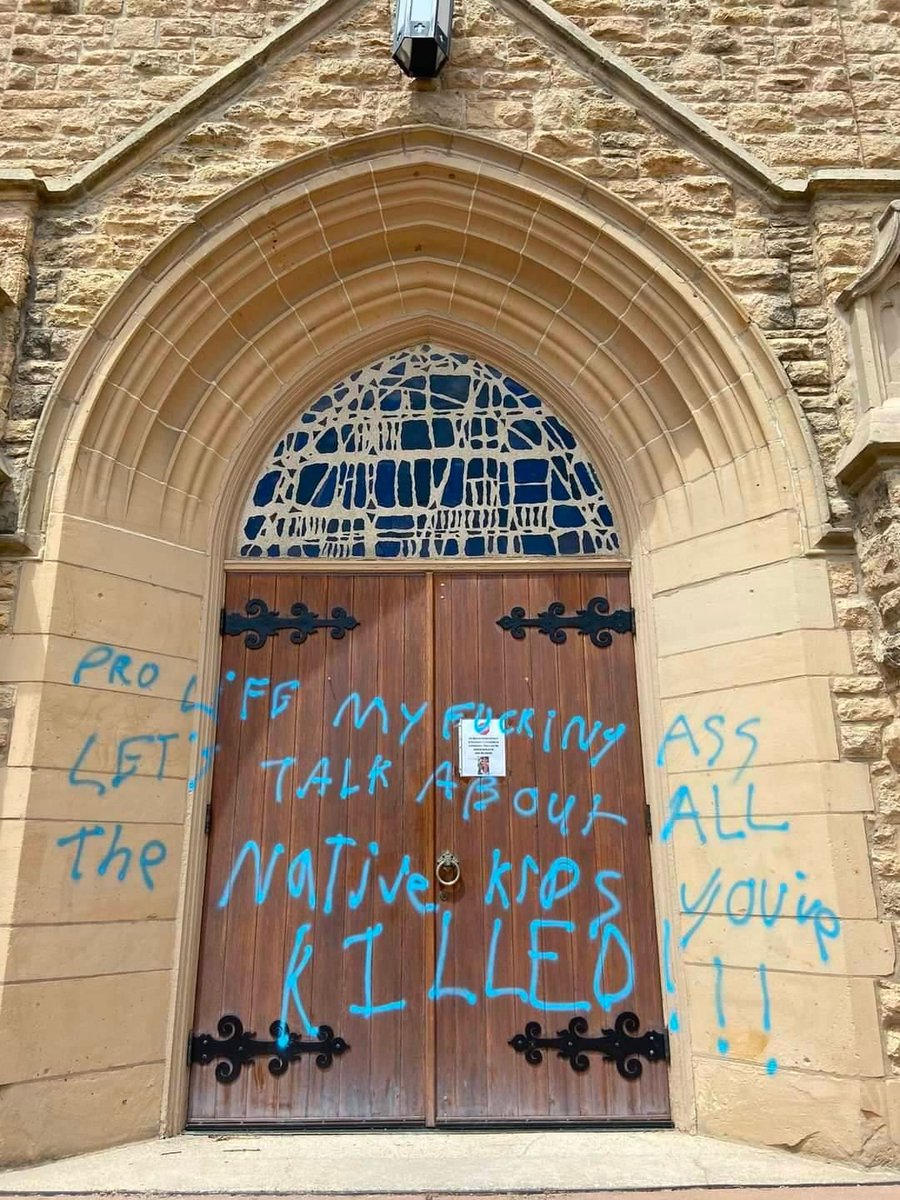 Those who had children taken, killed and buried, need to express outrage. I get it.
@navajotimes @LakotaMan1 @lakotalaw @IENearth @Gidimten @AnishNation @ProtectOakFlat @StandingRockST @ChaseIronEyes @dallasgoldtooth @MTLanticolonial @CherokeeNation @Indigenous_ca @CBCIndigenous