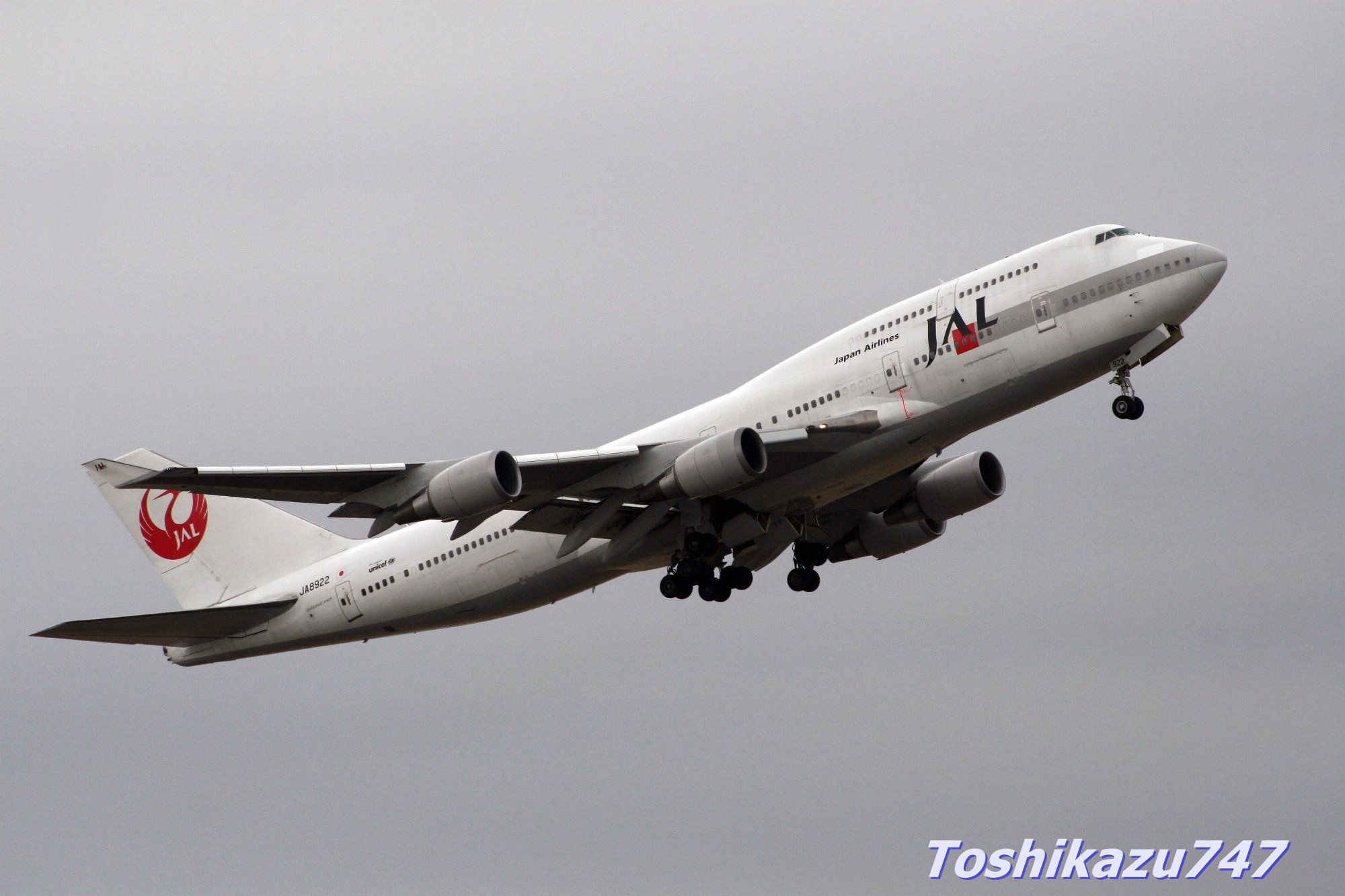 JFox 1/200 JAL Boeing747-400 JA8922です。どうぞご了承くださいませ JFox 1/200 JAL Boeing747-400 JA8922です。どうぞご了承くださいませ