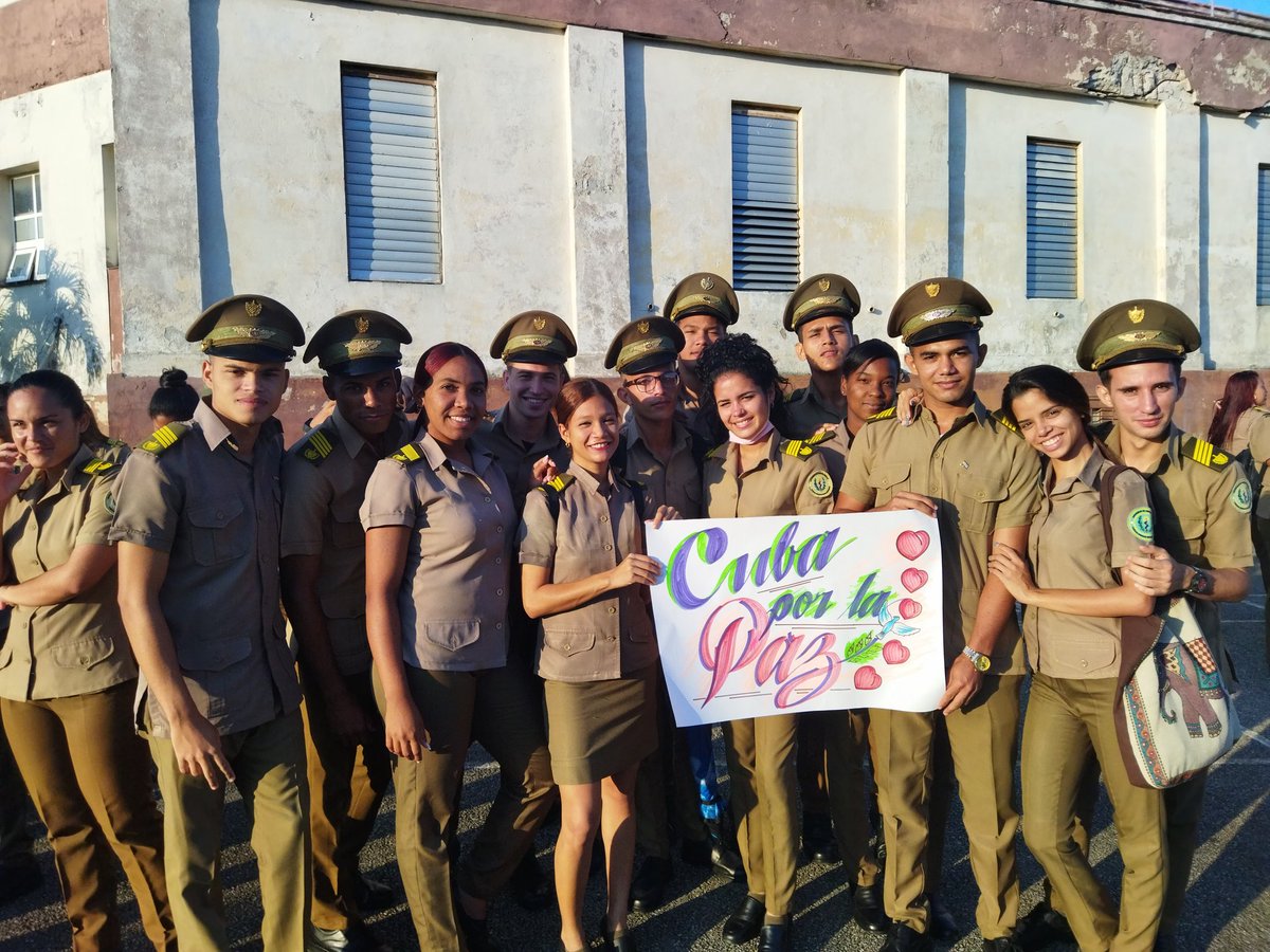 LadronNathalie's tweet photo. Los cadetes de nuestra universidad están más que comprometidos con la Revolución
#Alcombate #MiUniversidadEsMiPaís
@LogVanguardia @LadronNathalie https://t.co/kVO8Ydl7DY