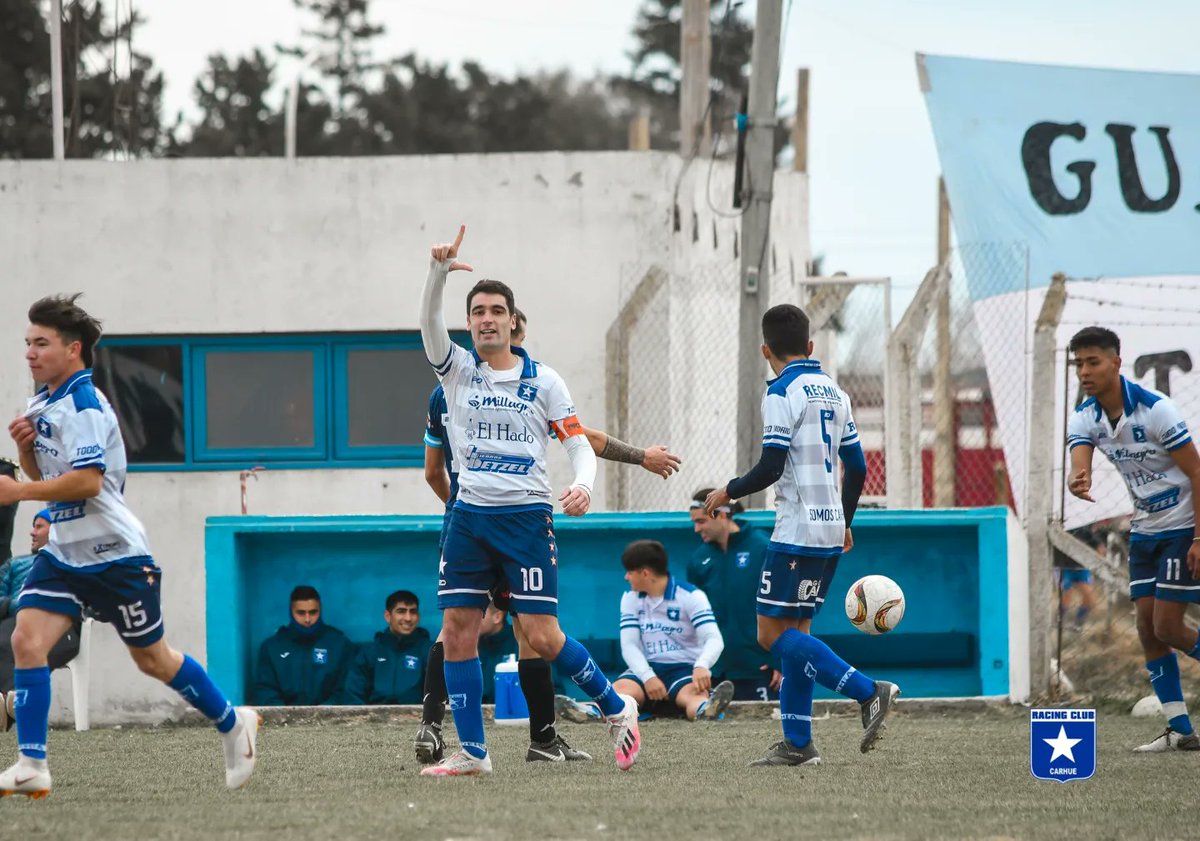 ¡Buen día Racinguistas!🇸🇴🥳

📷De las victorias de ayer en Primera y Reserva. 

#VAMOSRACING👊💙