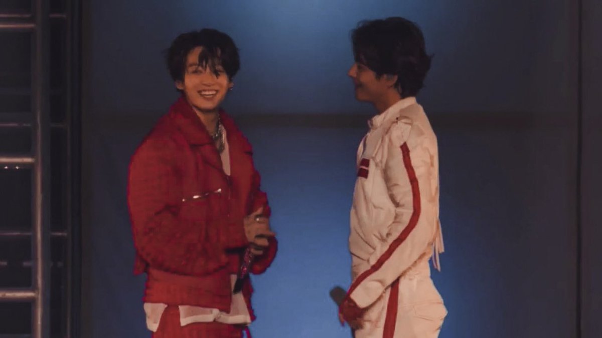 kkuktaes's tweet photo. there was a shift when this taekook happened https://t.co/mjz82yvkX8