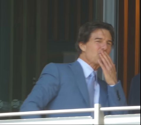 BeirutcomMag's tweet image. توم كروز يحضر مباريات نهائي التنس في ويمبلدون beirutcom.net/266020

 via @BeirutcomMag #TomCruise #Wimbledon #Wimbledon2022