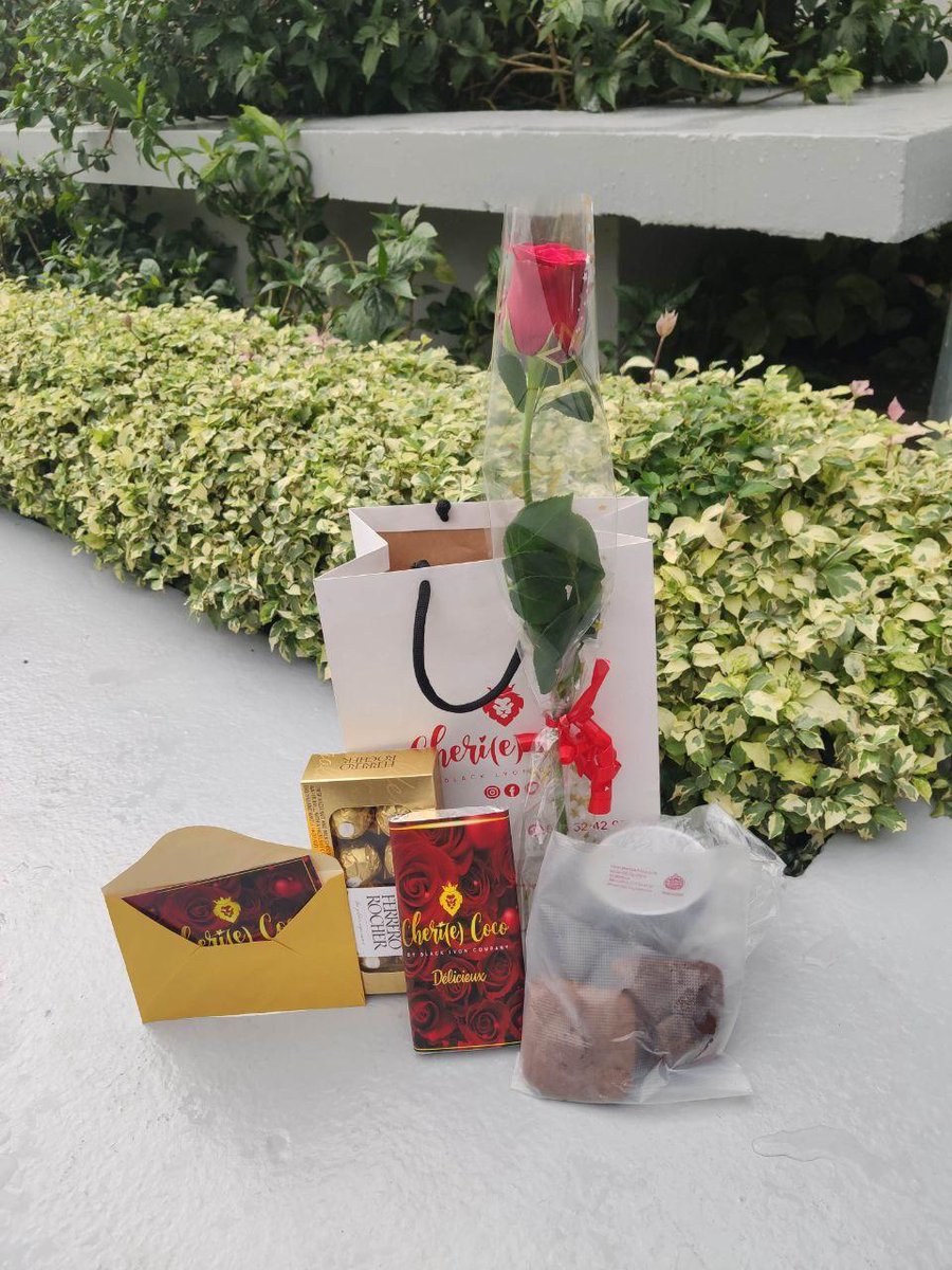 Cheriecoco237's tweet photo. #NosRealisations
Always Chéri(e) Coco🥰
Bon début de semaine😘

Pour commander nos packs personnalisés👇🏾
https://t.co/RZL0FPBamq
📞+237 6 55 52 42 90

#cheriecoco #cadeaupersonnalise #livraison24h #realisation https://t.co/RtLqRvzOsJ