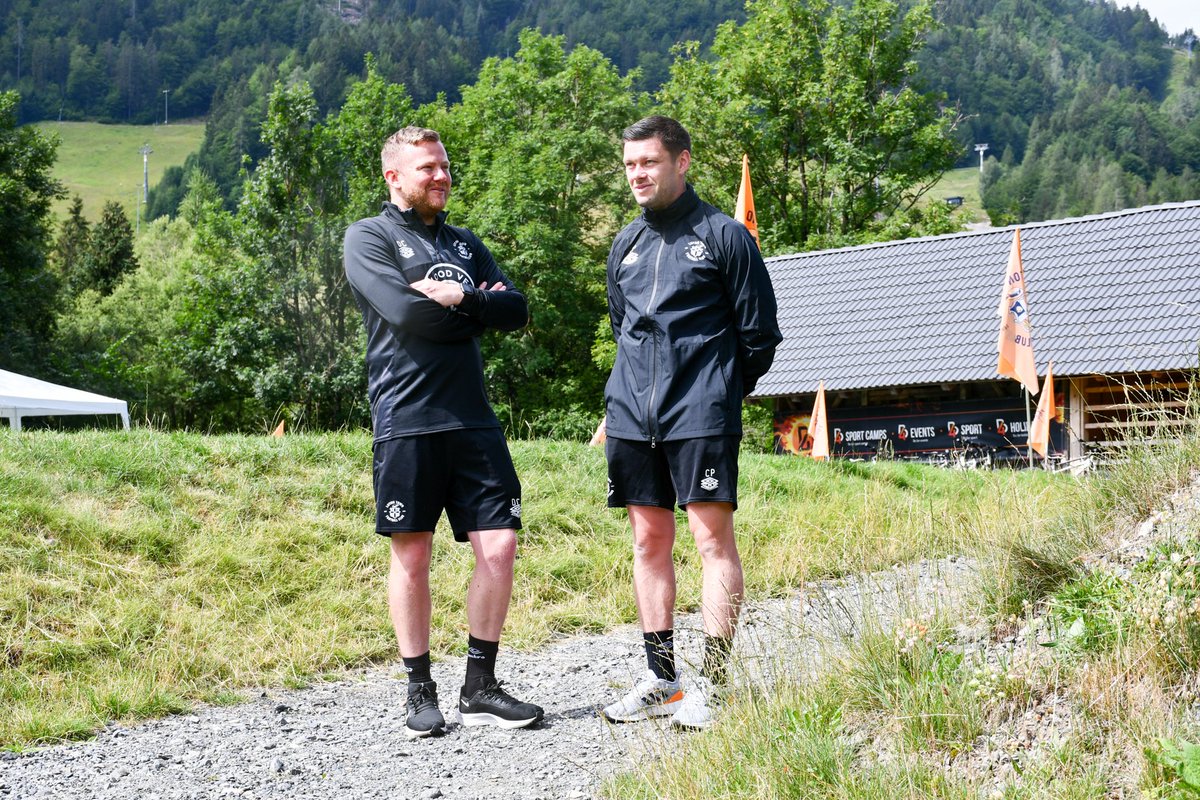 Luton Town FC tweet media