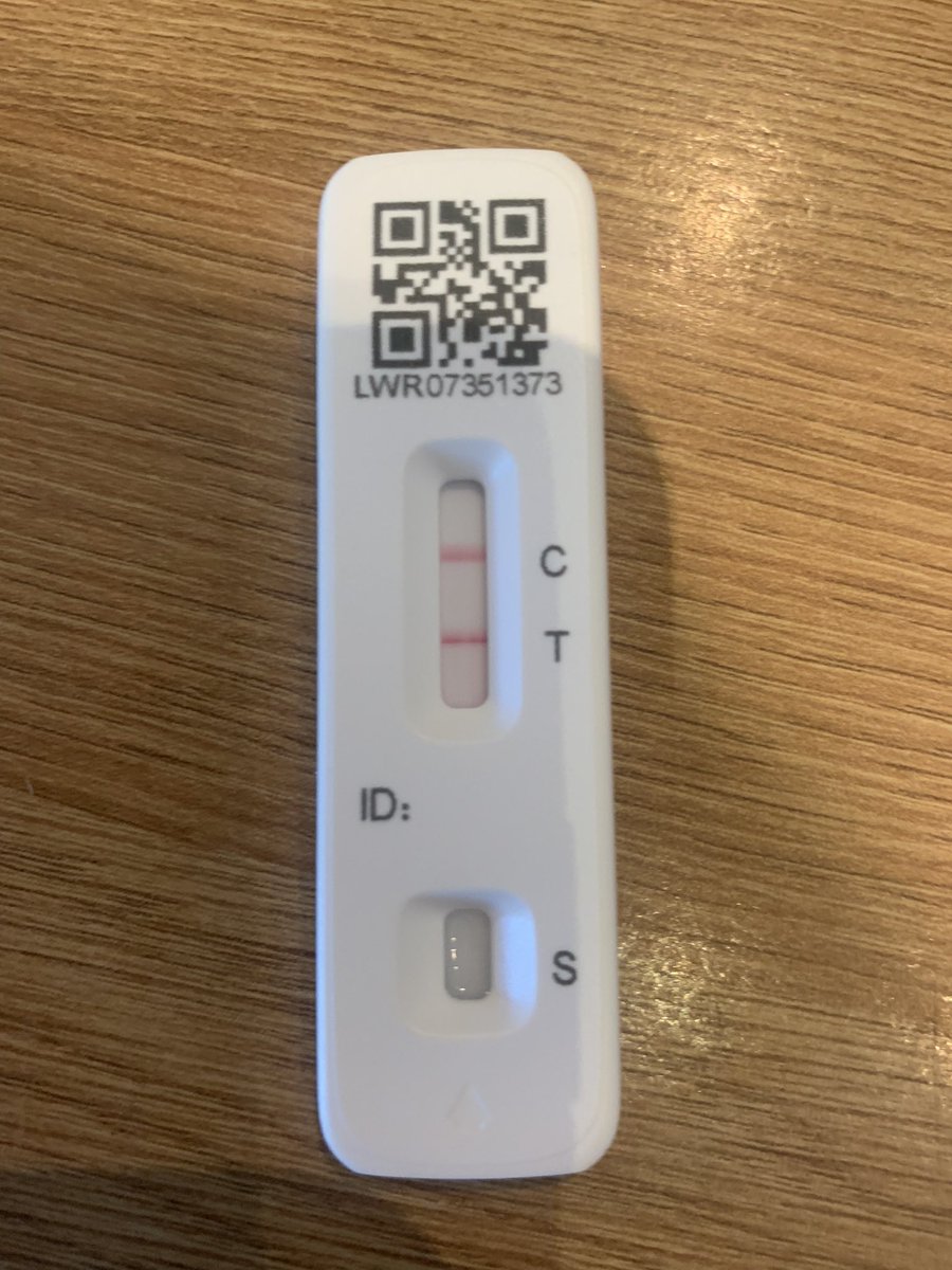 Eve Holt tweet media