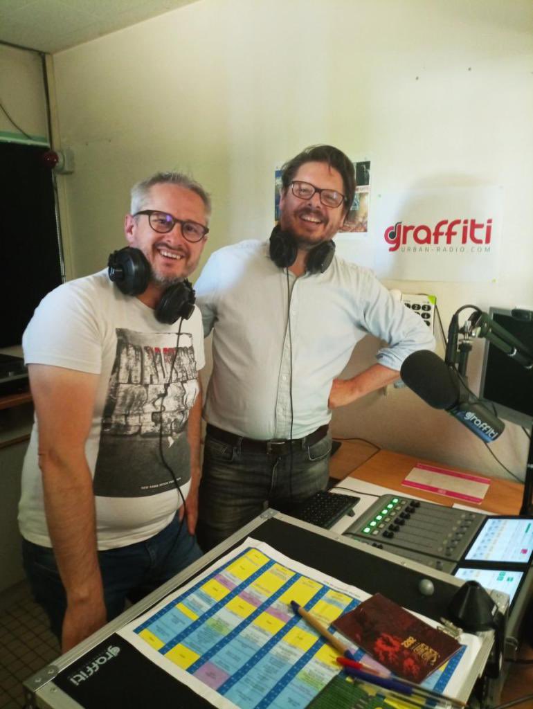 Enregistrement du 24ème et dernier épisode de la 1ère saison du podcast <a href="/FutursNum/">Futurs Numériques</a> animé avec <a href="/scr33tch/">Frédéric Boisdron</a> 🚀 Merci à notre invitée Sophie Mouniau @adnouest que vous pourrez écouter dès ce soir sur <a href="/GrafUrbanRadio/">Graffiti</a> 🎧🎤Rdv à la rentrée pour la saison2 😀