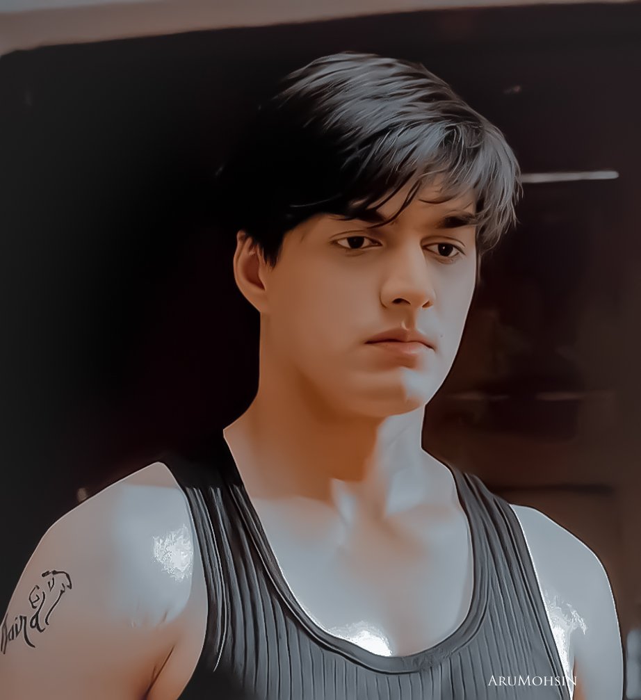 aridhamohsin's tweet photo. Ufff Hotness 🤤🥵
@momo_mohsin 
#mohsinkhan #Kartik https://t.co/8CS5hscq6b
