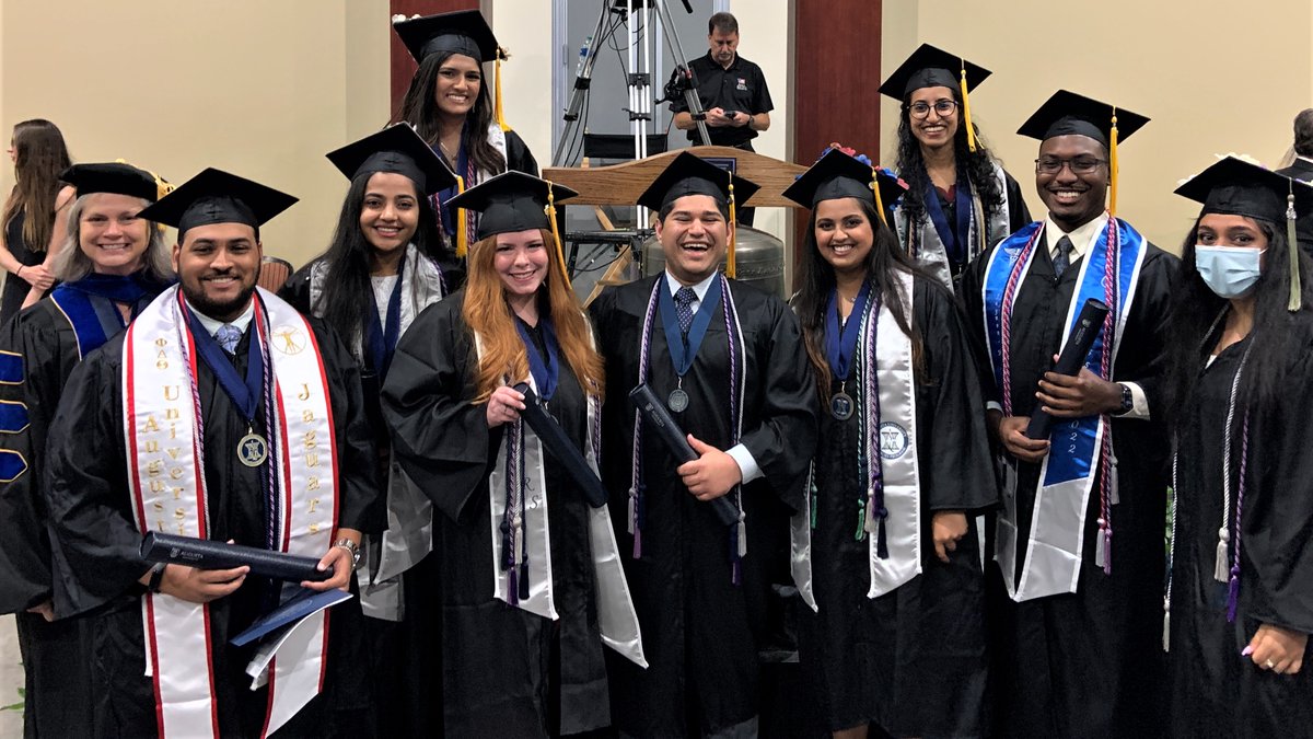 AugCSM's tweet image. Please join us to congratulate the 2022 spring graduates with distinction in research! Center for Undergraduate Research &amp;amp; Scholarship's ⭐Distinctions in Research⭐ recognize student achievement in discovery, investigation, and
innovation. augusta.edu/curs/distincti…