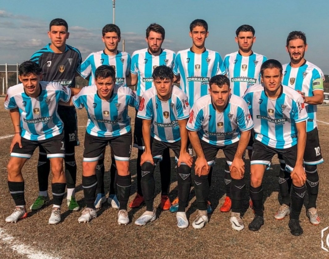 Ramiroarniz's tweet photo. Aguanten los pibes del C.A.F 💪 https://t.co/RnPNSNfnTi