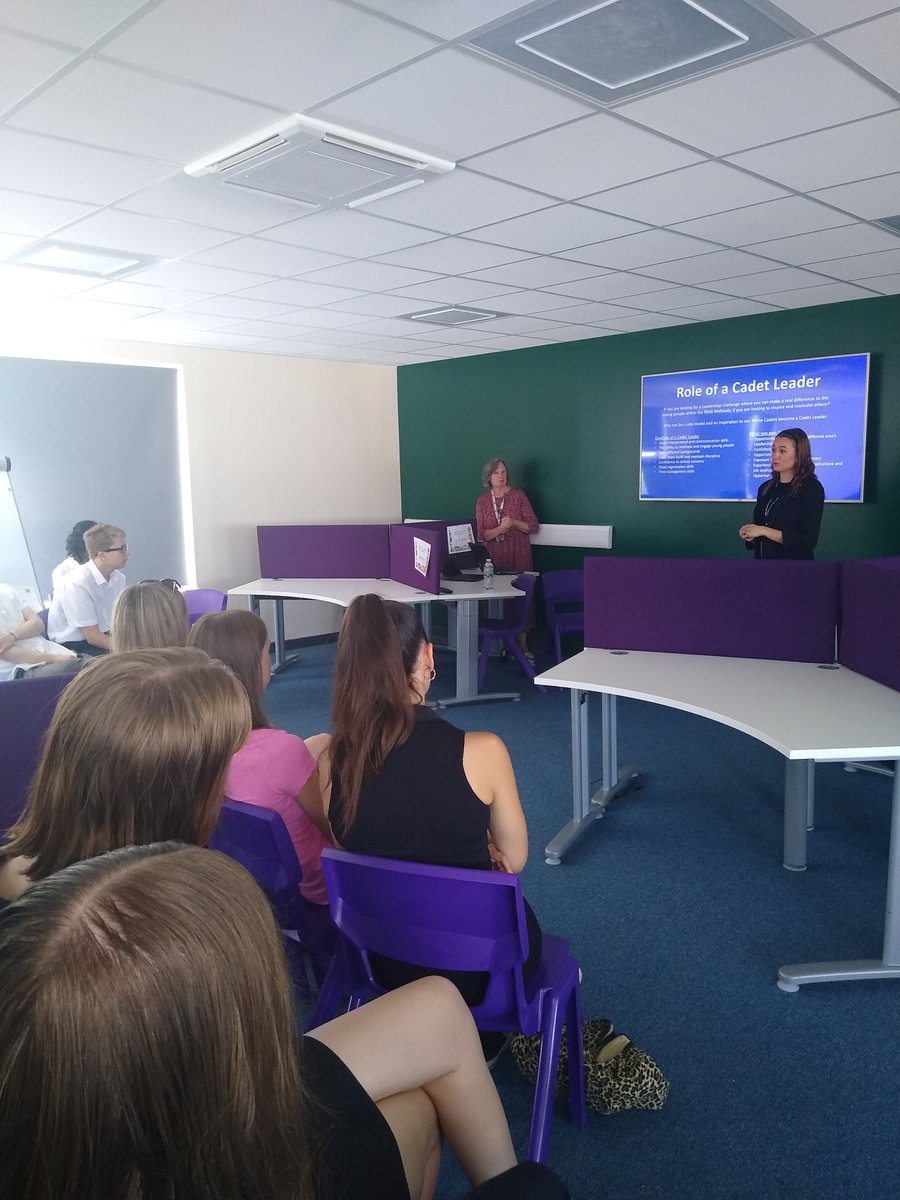 FinhamPark's tweet photo. And yr 12 are having a careers conference with brilliant outside speakers giving talks about Uni applications, apprenticeships and lots of support to complete UCAS and personal statements. You can see how much they are enjoying the day! @Finham6thForm block is air conditioned :) https://t.co/JP2Z27P35V