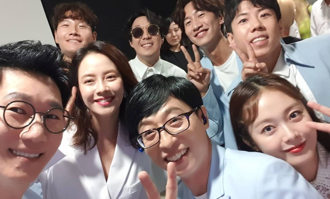 sjhxkjk's tweet photo. 🎉 happy 12th anniversary to running man 
here’s a throwback thread of rm over the years 💞

 #012WithRunningMan #RUNNINGMANXII #런닝맨 https://t.co/emDVSDEDwi