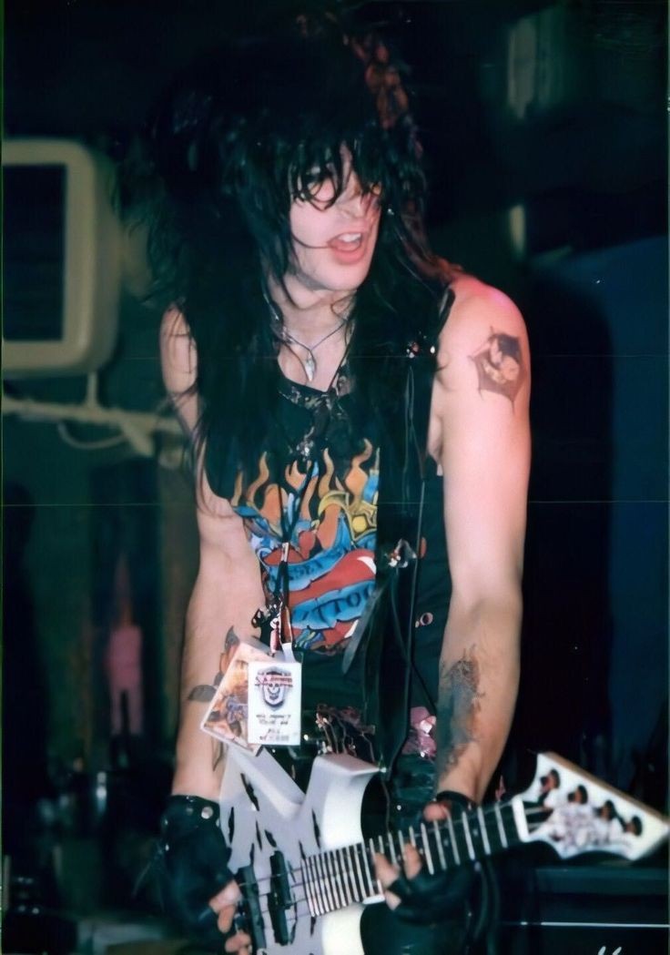 I am so obsessed with Kelly Nickels rn