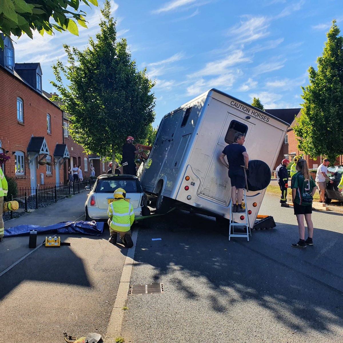 Northamptonshire Fire & Rescue tweet media