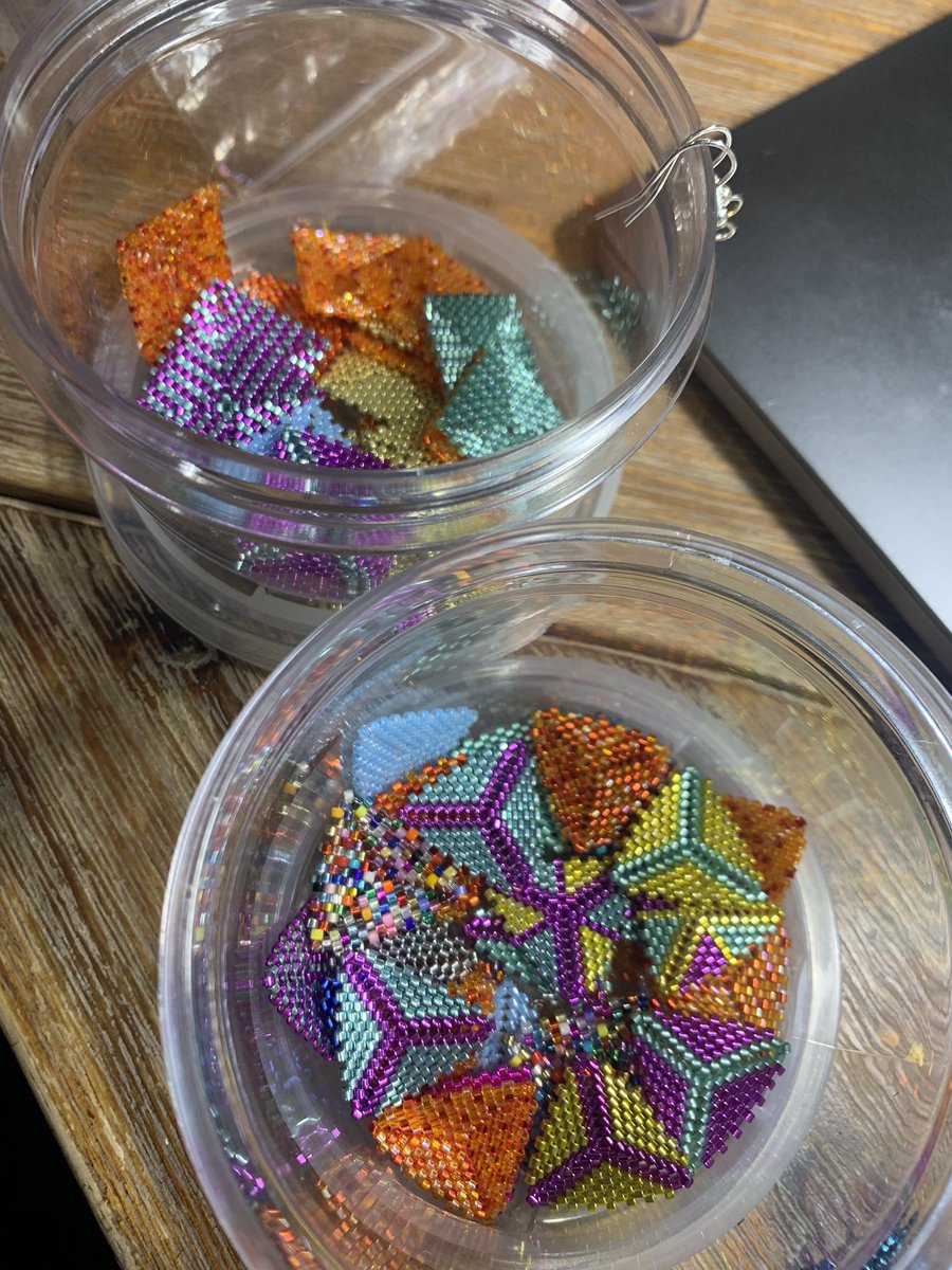 There is lots of color on my desk at the moment and a few shapes as well, not just pentagons. 
#ibw2022 #beading #beadwork #wip #shapes