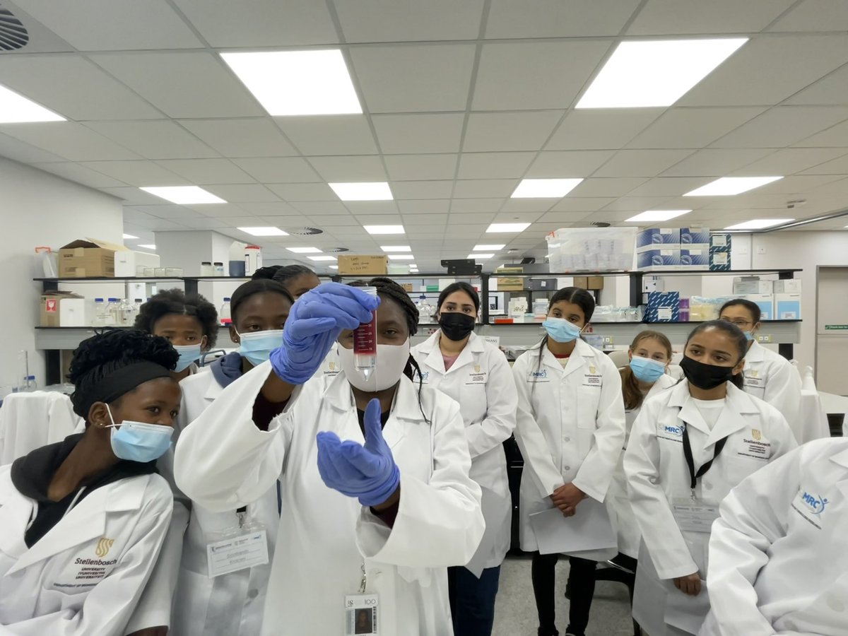 SuMBHG's tweet photo. @MRCza #GenSprogramme Day 2 started off with a PBMC isolation demo – a technique used to isolate and investigate the function of white blood cells more specifically lymphocyte (specialize immune cells) - hosted by Dr Emily Tangie within @SuImmunology at @SUhealthsci https://t.co/ffOSxzqgyT