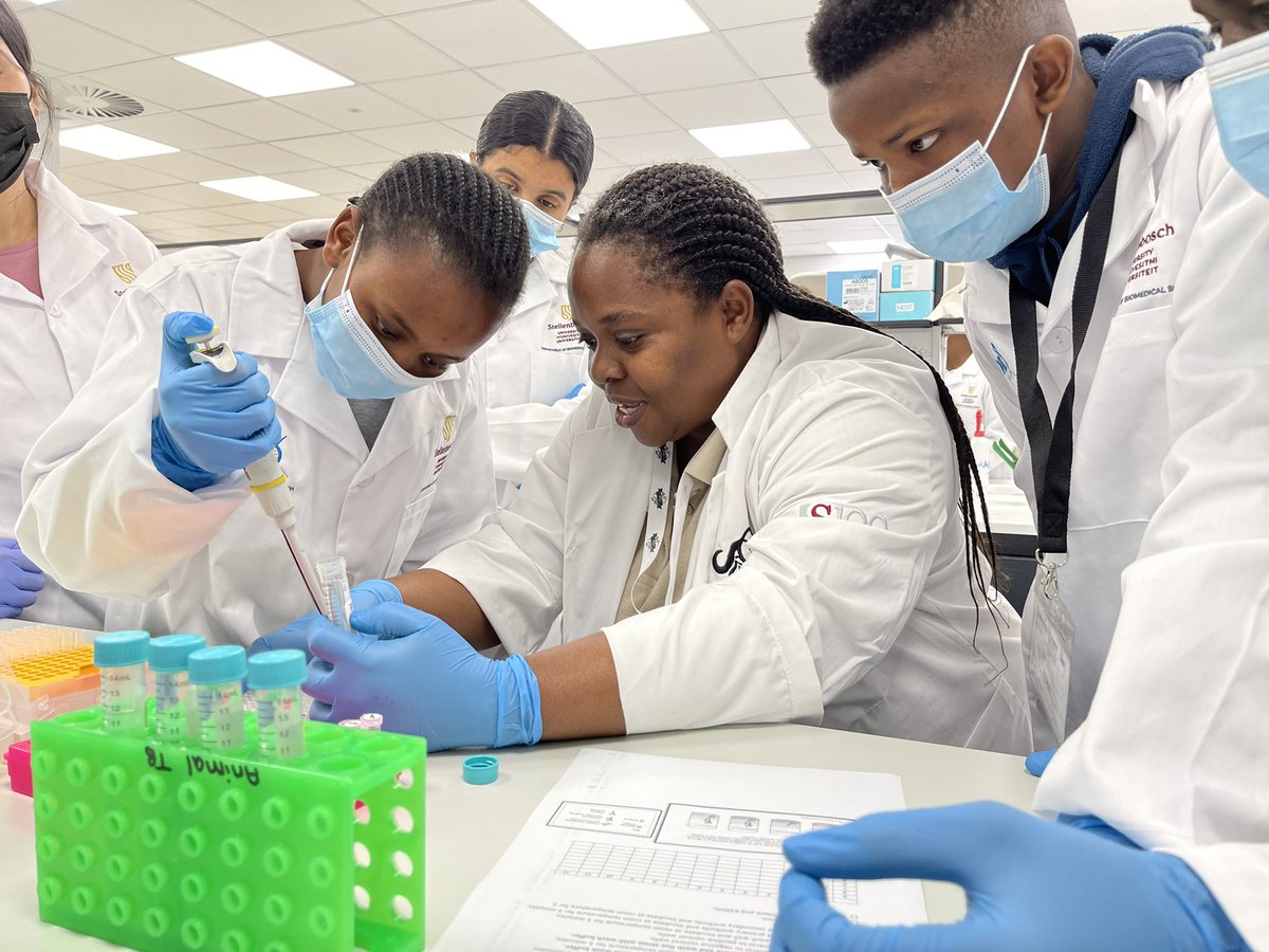 SuMBHG's tweet photo. Activity 2 on Day 2 of @MRCza #GenSprogramme had @SUAnimalTB at MBHG hosting the #GenS students for an Enzyme-linked Immunosorbent Assay (ELISA) demo – a technique used to detect a molecule of interest in a sample to aid in disease screening, diagnostics, drug testing and more. https://t.co/X1XAqiajWh