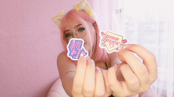 ✨Some pics from my toy review!✨  The review is currently uploading to PH🖤🧡 And the full video is already