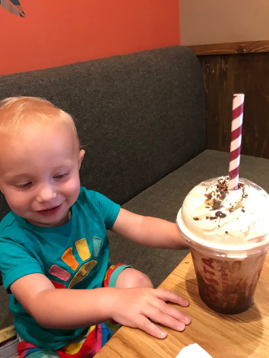 First <a href="/CostaCoffee/">Costa Coffee</a> in months and thought I’d use my birthday gift card &amp; it’s expired with a full £25 😢😢😢 How did I not know they expire! At least someone is happy with her chocolate fudge brownie frappe