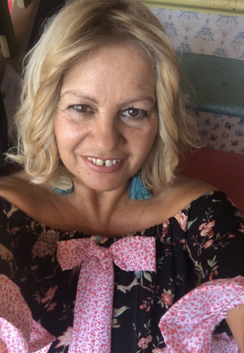 kittyscottage's tweet photo. Lip gloss! Curling tongs! And an upcyled dress x https://t.co/kAwdY3Ua2h