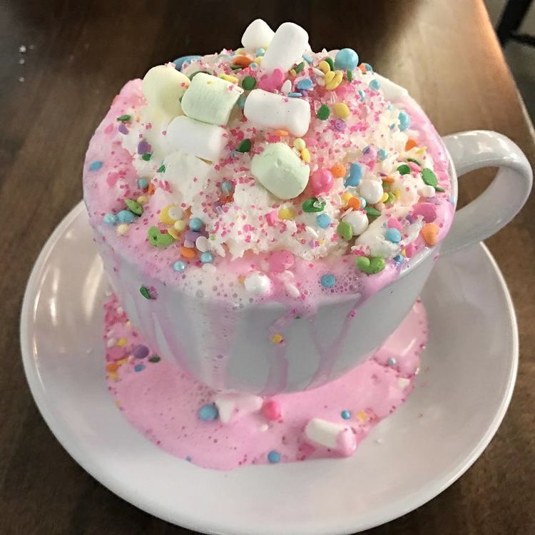 SoftnessDaily's tweet photo. unicorn hot chocolate 🎀 https://t.co/qYqn4QZYYl