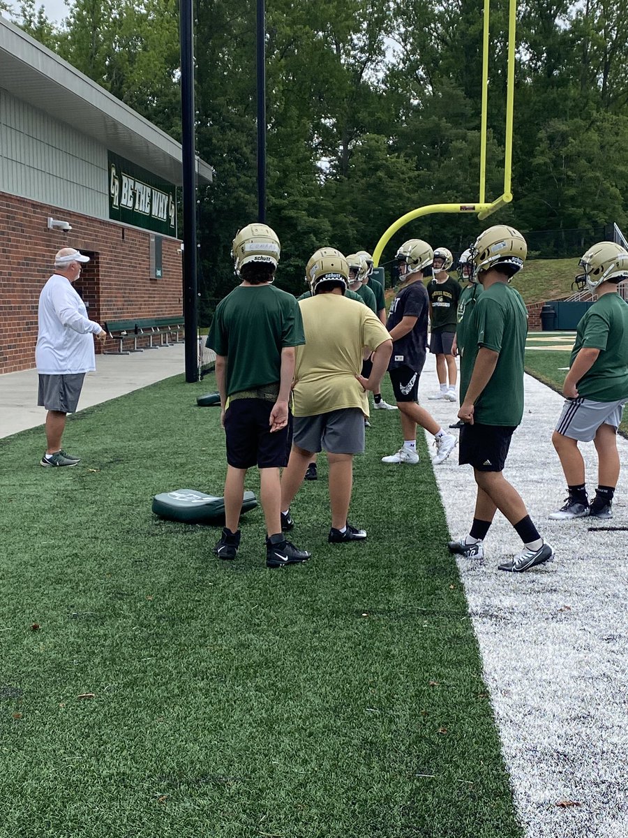 RidgeCatawba's tweet photo. We love some cool morning July practices! Showing the Lineman some Love! #season4 #ampractice https://t.co/ZS3IeUMOza