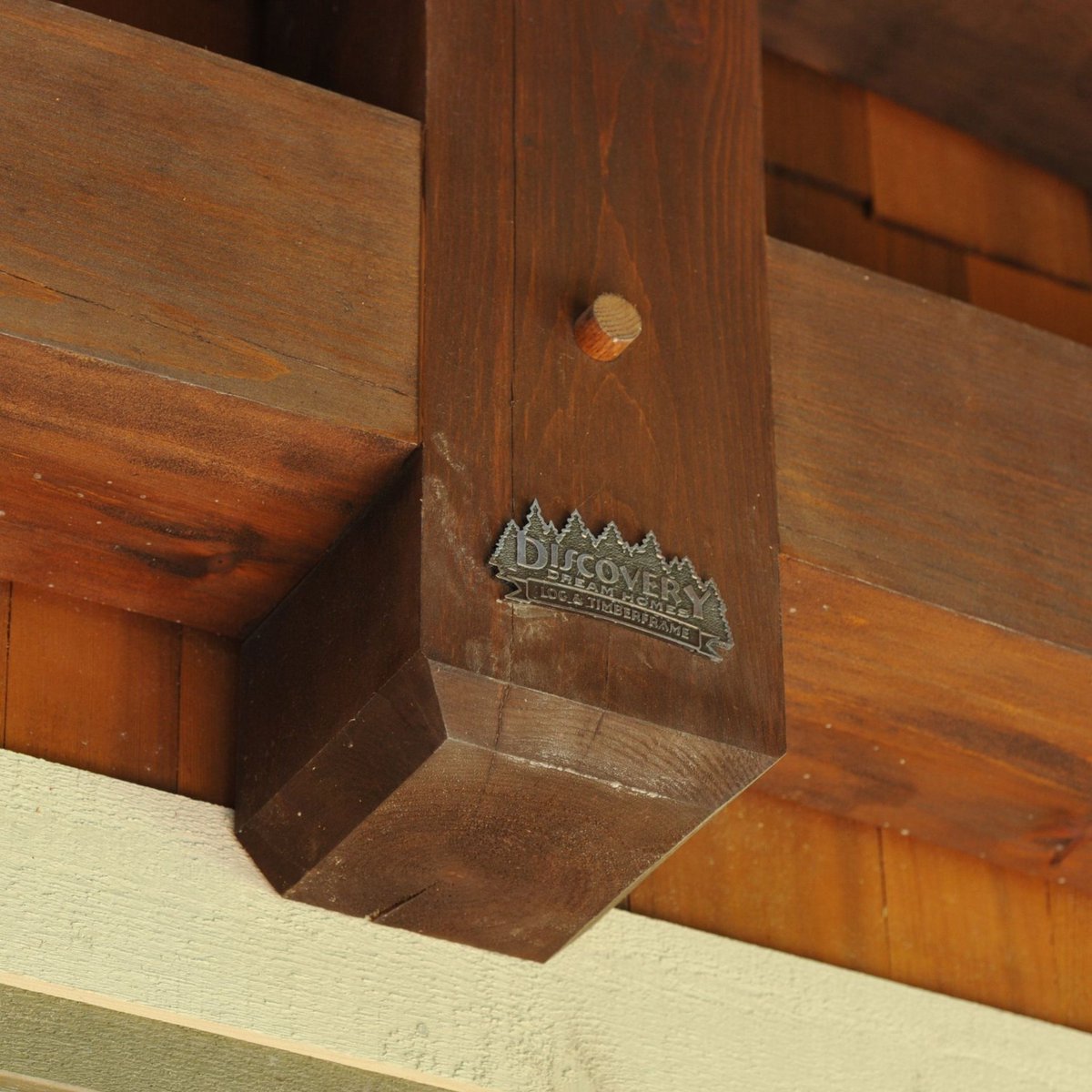 discoverydreams's tweet photo. Admire the wood details throughout this Nashville North Model home. The rich wood makes this home cozy and unique.
#discoverydreamhomes #dreamhome #loghome #timberframehouse #woodhouse https://t.co/CJ4bRYTa6w