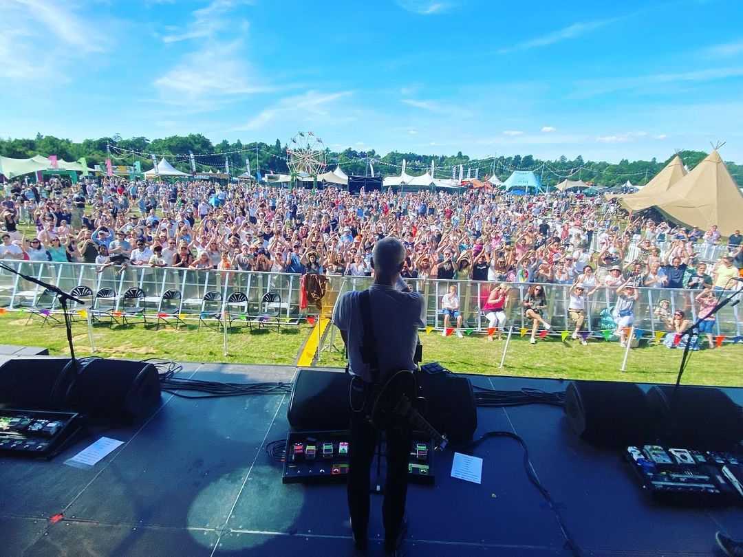thefeeling's tweet photo. A big thank you to @Pubinthepark_ for having us, what a spectacular weekend of weather to do it in! ☀️ https://t.co/h7dQdejpYR