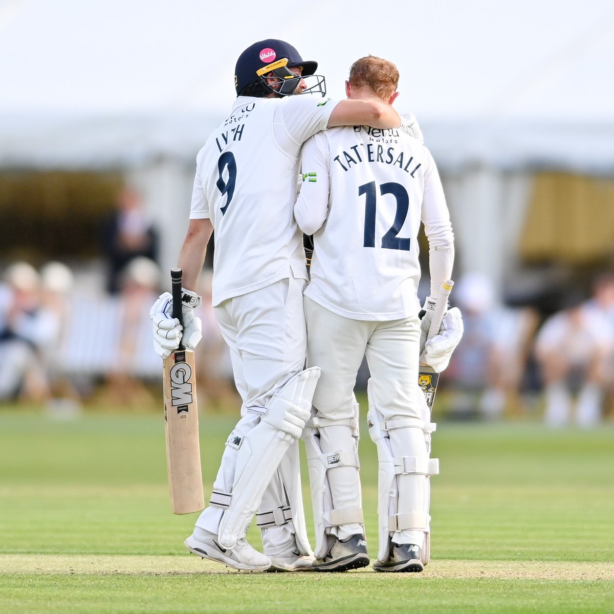 YorkshireCCC's tweet photo. That smile 😁

A maiden County Championship 💯 for Jonny Tattersall here at Scarborough today! 🙌 #OneRose https://t.co/DIxSpagLXu