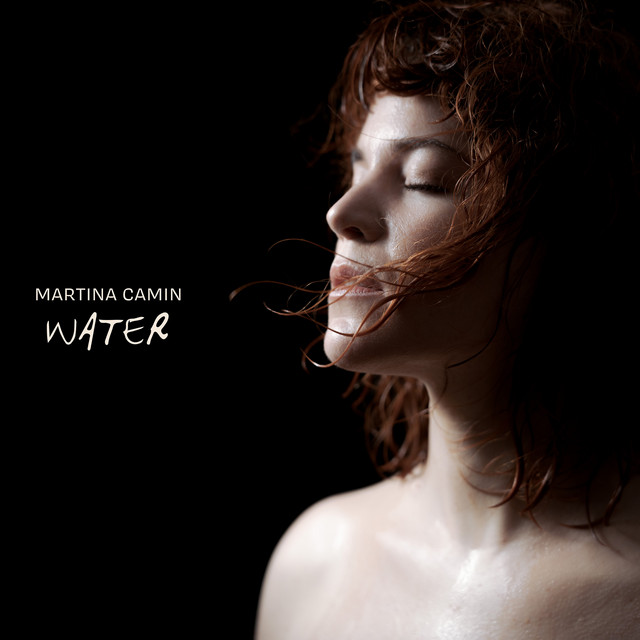 #EscuchaEstaCanción

Water es una de las canciones que trae el 1er EP de <a href="/martinacamin/">MARTINA CAMIN</a>, cantante y compositora argentina radicada en Barcelona, España. Para mí, es una de las mejores canciones que he escuchado este año.
Miralo cliqueando este link: youtu.be/-HCEgSr9BTE