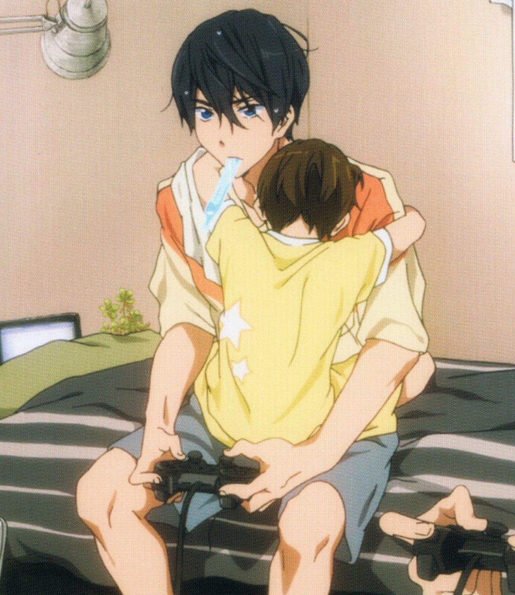 makoharudaily's tweet photo. "this... he is wearing boyfriend shirt, right?" (haru's seiyuu) https://t.co/nsKizyEPY3