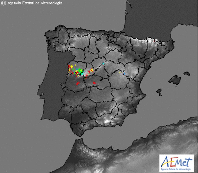 📸 Esta imagen muestra los rayos caídos en la provincia de #Salamanca a lo largo del día, la mayoría entre las 16.00 y las 18.00 horas ⚡

#IFCepeda #IFCandelario 🔥