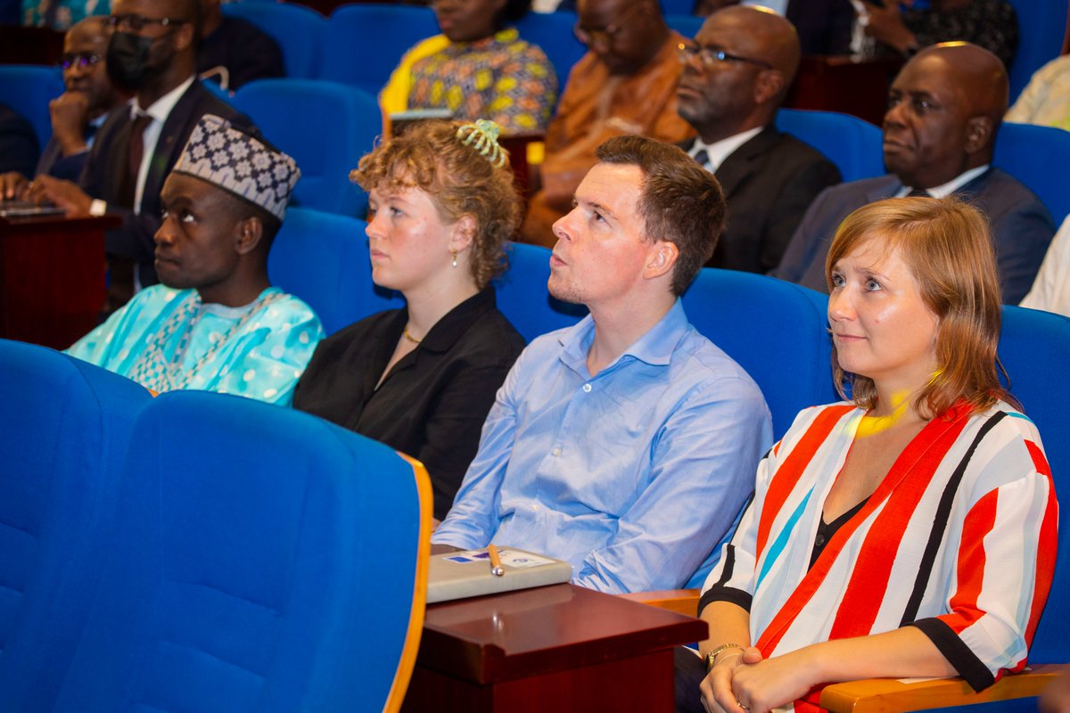 innovationbenin's tweet photo. La 1ère édition du Salon de l'Entrepreneuriat Numérique et de l'Intelligence Artificielle (SENIA) a eu lieu du 07 au 09 juillet 2022 au palais des congrès de Cotonou. 

Retour en images sur quelques moments forts du salon

#SENIAbj
#BeninNumerique

Thread ⤵ https://t.co/eoAIIg2W1G