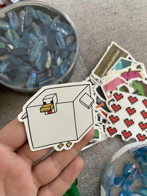 i ordered a pack of offbrand minecraft stickers online and received MY OWN ARTWORK FROM 4 YEARS AGO?<a href="/tag/apexlegends"class="tags"><span>#apexlegends</span></a>
