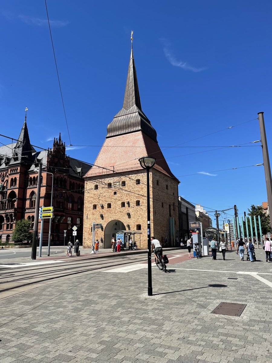 In #Rostock angekommen #Ostseeradweg 👍😎🐕