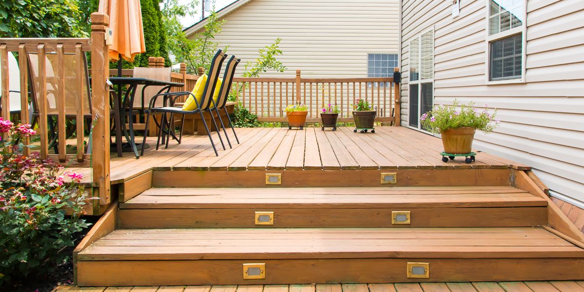 3 Ways to Maintain Your Wood Deck vlnk.io/3uDnYq7