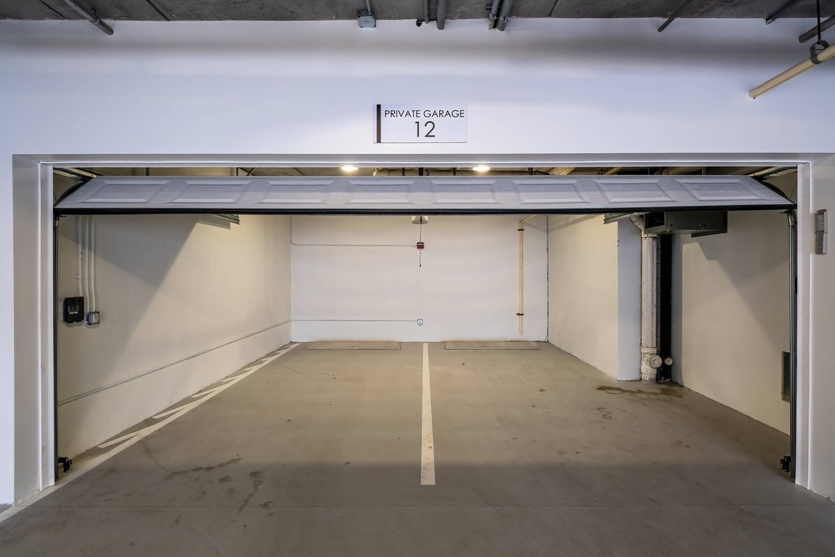 ModeraFlagler's tweet image. We only have a few controlled access garage parking spaces left. Call us today to ask about availability.
