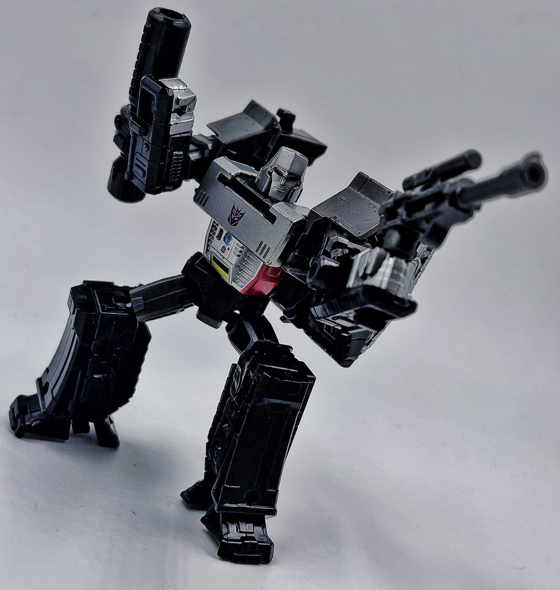TheBWUproject's tweet photo. BWU Doomshot
Figure: kingdom core class megatron 
I really like this repurpose, it was the only reason I bought this little guy, and I’m glad that I did! https://t.co/AAXyCnKz9S