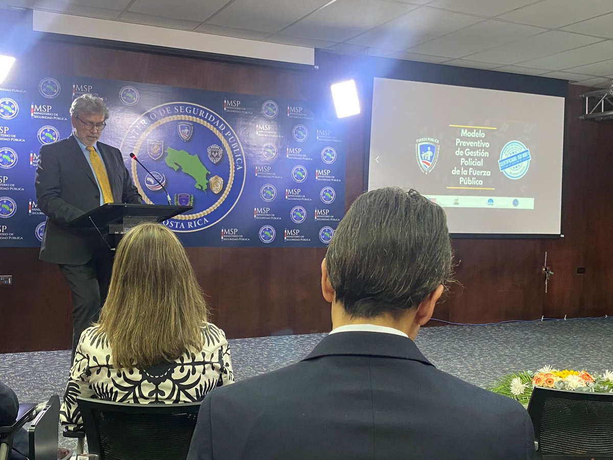 OEA_SegPublica's tweet photo. Con apoyo de #REDPPOL de @OEA_Seguridad, @fuerzapublicaCR alcanza la certificación Internacional Norma #ISO9001:2015 en el proceso de evaluación y mejora continua del servicio policial preventivo de Fuerza Pública.
Esta certificación fortalece las capacidades de la institución👏 https://t.co/pePKM2r43X
