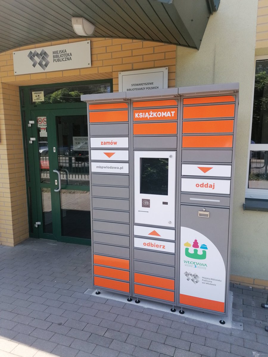 Nowy książkomat stanął przed MBP we Włodawie <a href="/wlodawaofficial/">Miasto Włodawa</a> 🥰
O każdej porze roku, dnia tygodnia i godzinie, można teraz  książkę zamówić, odebrać jak i oddać po przeczytaniu👍 Niech służy naszym  czytelnikom👍🙂📖