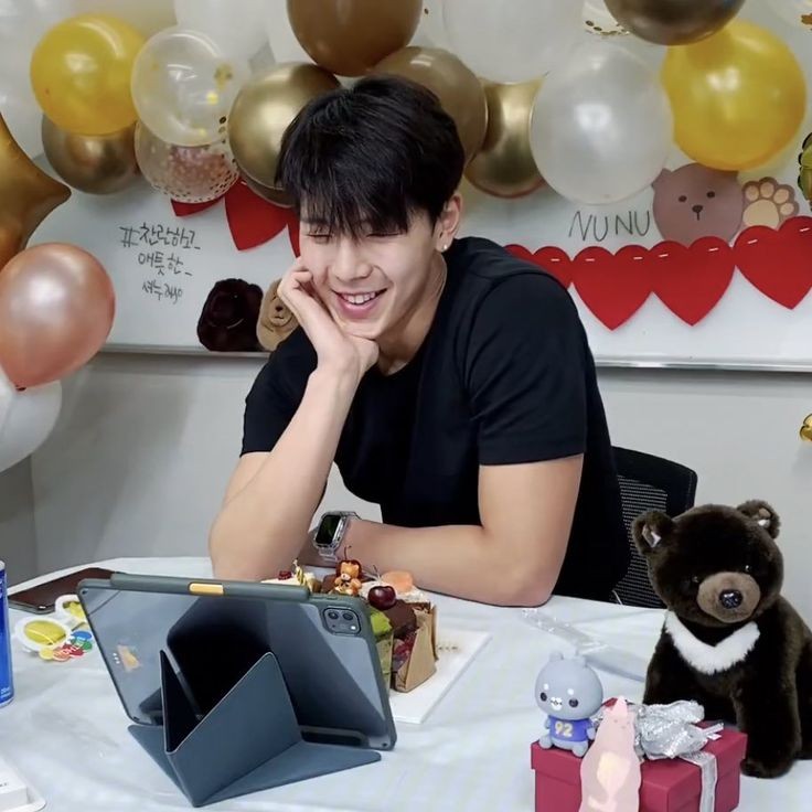 ♡ #셔누 #SHOWNU #MONSTAX <a href="/OfficialMonstaX/">몬스타엑스_MONSTA X</a>