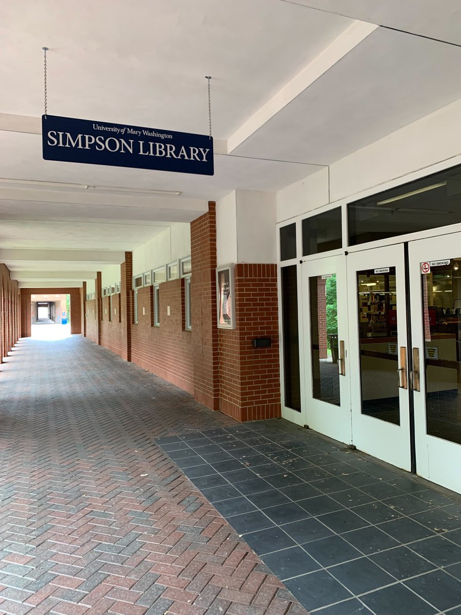 simpsonlibrary's tweet photo. Thanks to the newly installed sign on campus walk @MaryWash students will have no problem finding Simpson Library for printing, studying, getting research help or checking out textbooks. https://t.co/EUoVWNCNxV